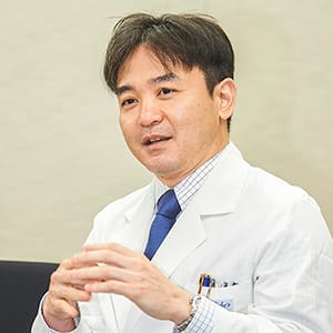 乳腺外科医長 吉田 敦